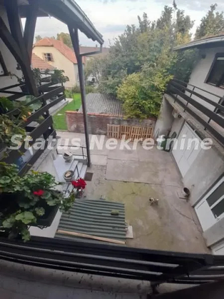Prodaja, kuća, 200m², Futog, Novi Sad Sve Podlokacije