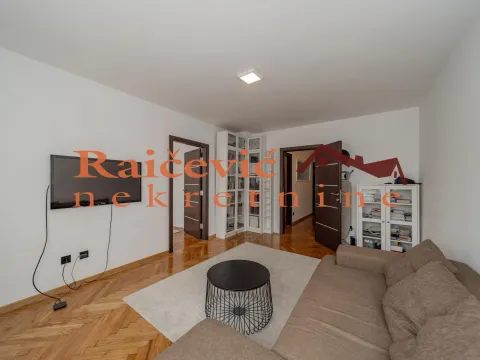 Sale, three bedroom apartment, 68m², Stari Grad, Beograd - image 3