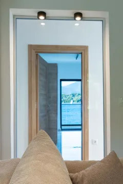 Izdavanje, dvosoban stan, 78m², Obala Đuraševića, Tivat - image 14