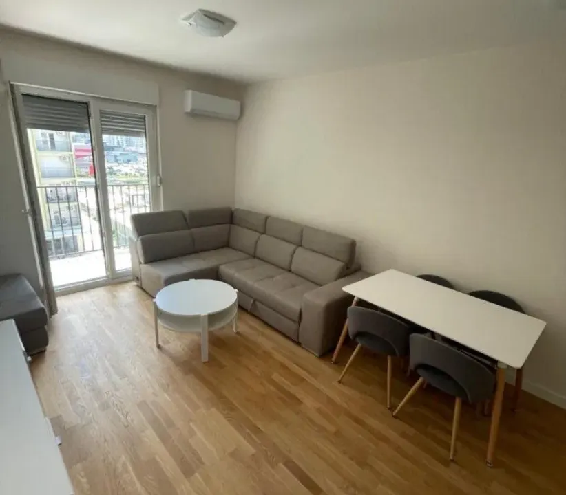 Izdavanje, jednosoban stan, 45m², Zabjelo, Podgorica