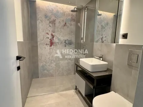 Prodaja, trosoban stan, 107m², Savski Venac, Beograd - image 14