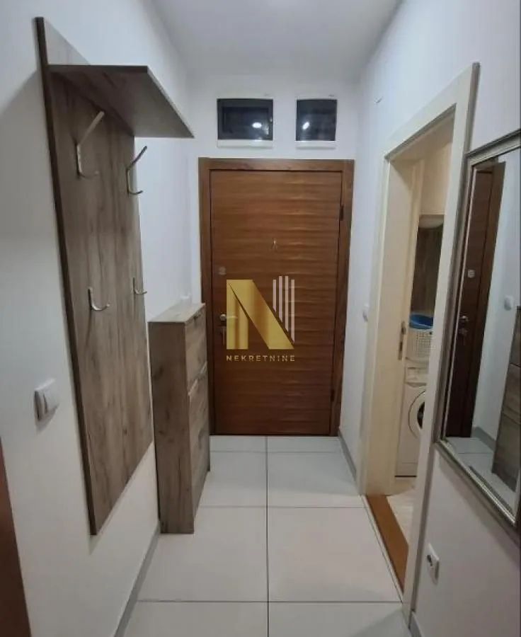 Izdavanje, jednosoban stan, 38m², Rotkvarija, Novi Sad Sve Podlokacije