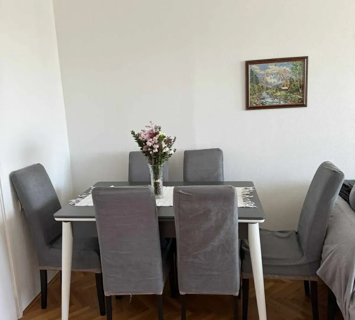 Izdavanje, trosoban stan, 70m², Centar, Bar