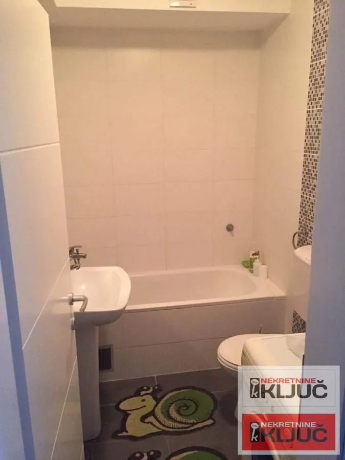 Rent, studio apartment, 30m², Bulevar patrijarha Pavla, Novi Sad Sve Podlokacije