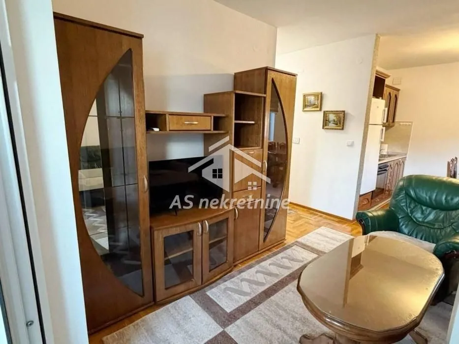 Izdavanje, dvosoban stan, 39m², Autokomanda, Voždovac Sve Podlokacije