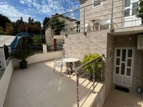 Rent, studio apartment, 35m², Tripovići, Tivat