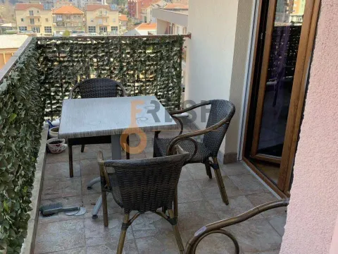 Prodaja, četvorosoban stan, 154m², Krivi Most, Podgorica - image 18