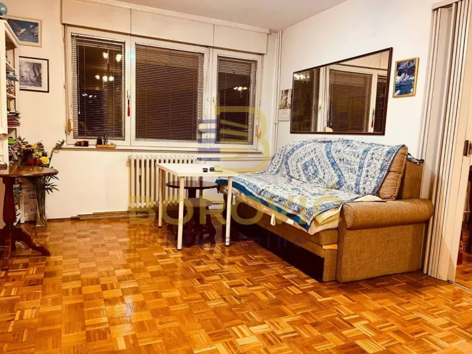 Prodaja, trosoban stan, 101m², Čukarica, Beograd