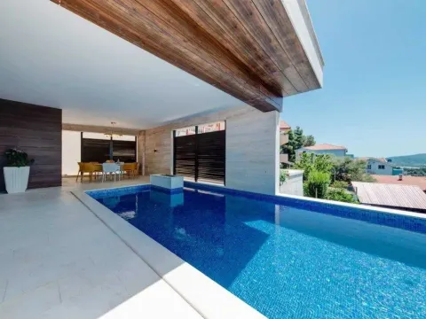 Prodaja, kuća, 311m², Centar, Tivat - image 8