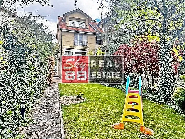 Rent, house, 330m², Čukarica, Beograd