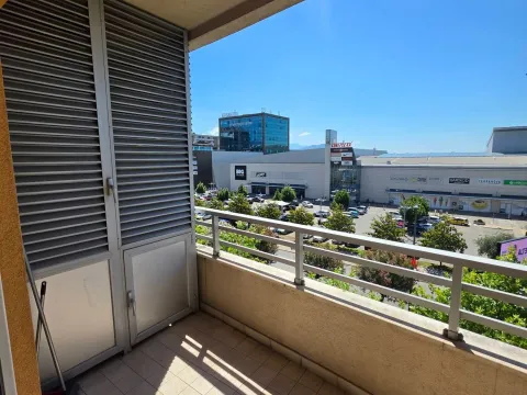 Rent, apartment, 31m², City Kvart, Podgorica - image 3