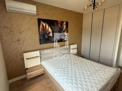 Rent, two bedroom apartment, 59m², Savski Venac, Beograd - image 11