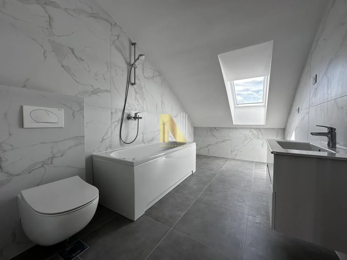 Prodaja, stan, 185m², Grbavica, Novi Sad Sve Podlokacije
