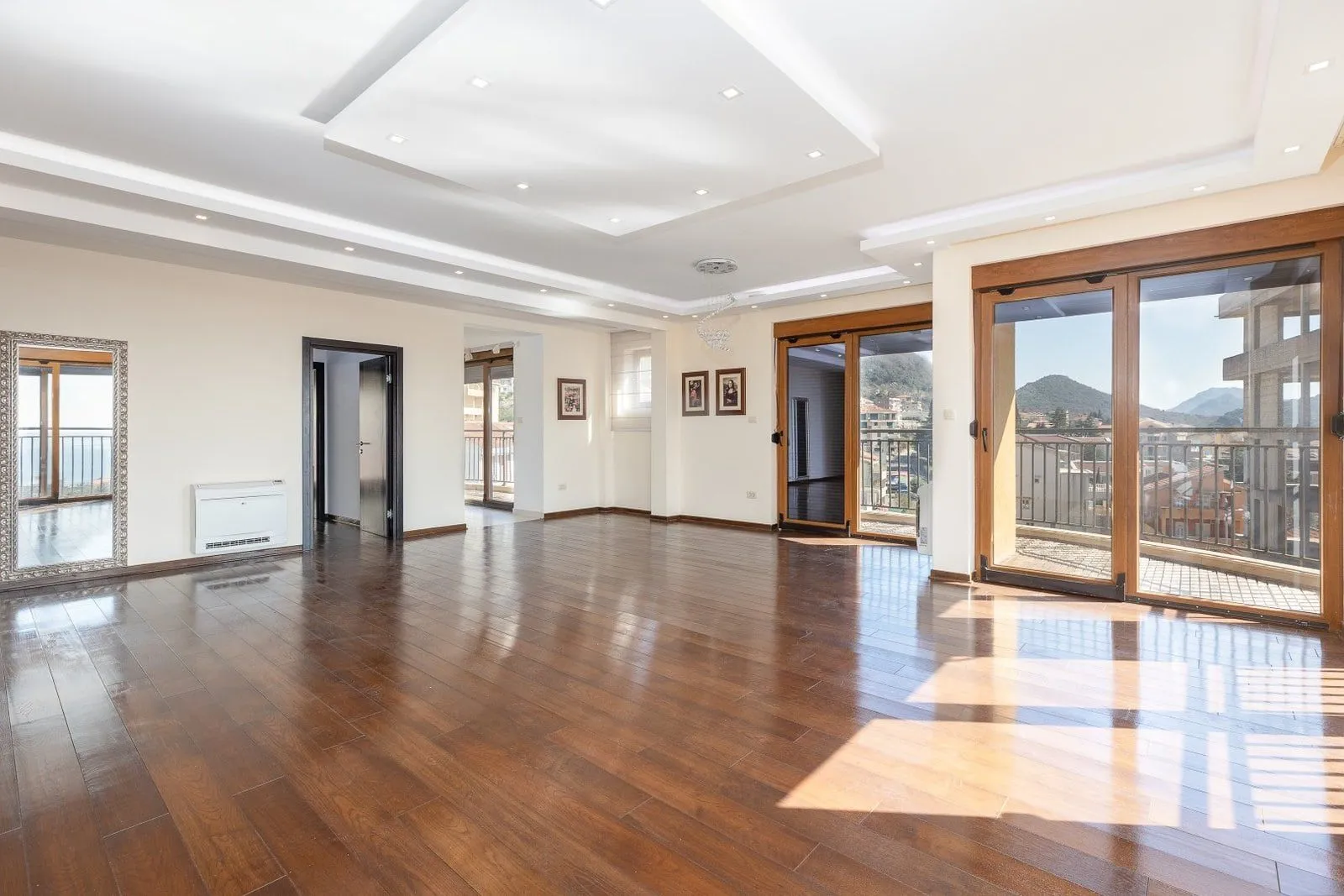Sale, three bedroom apartment, 152m², Petrovac, Budva