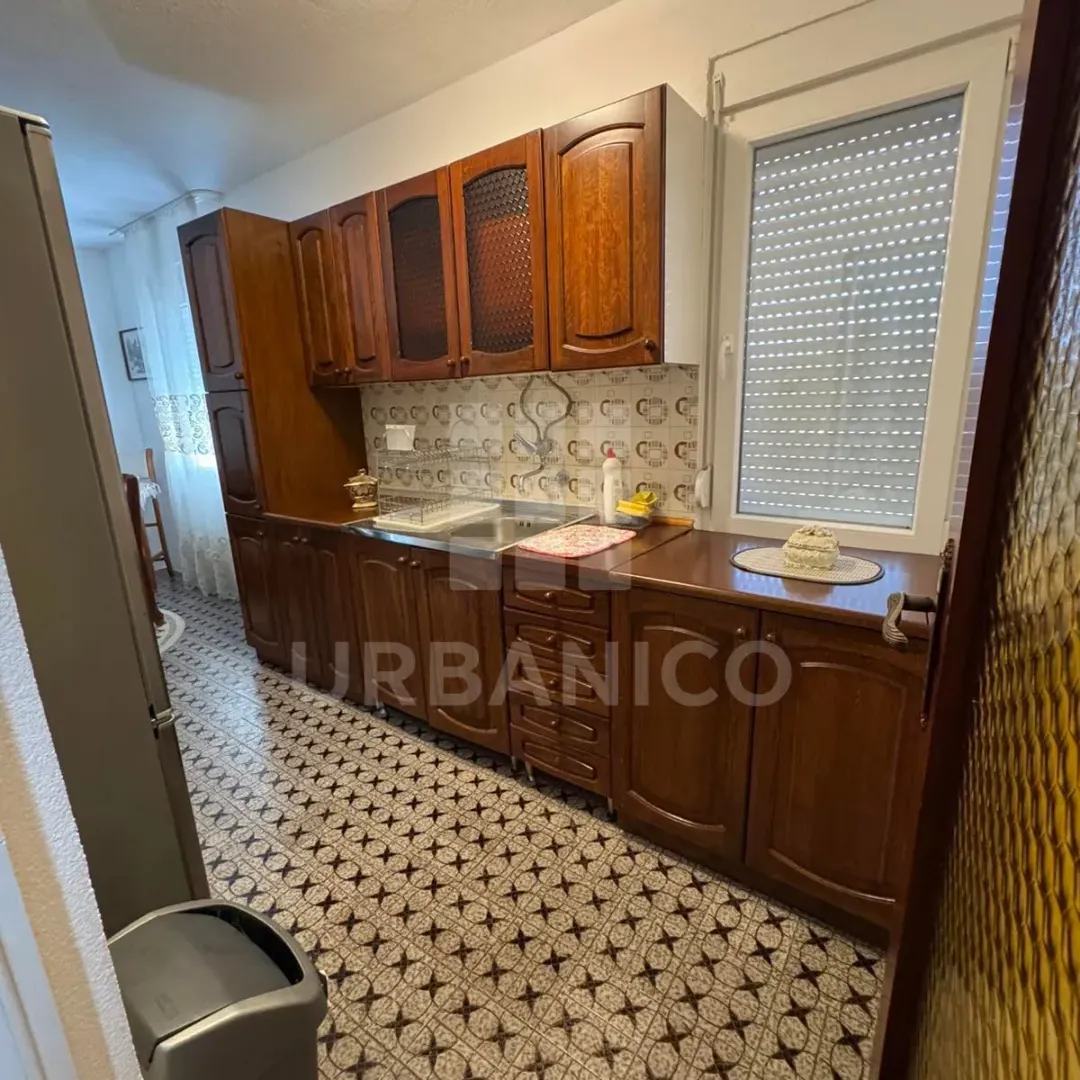 Izdavanje, dvosoban stan, 75m², Gornja Gorica, Podgorica