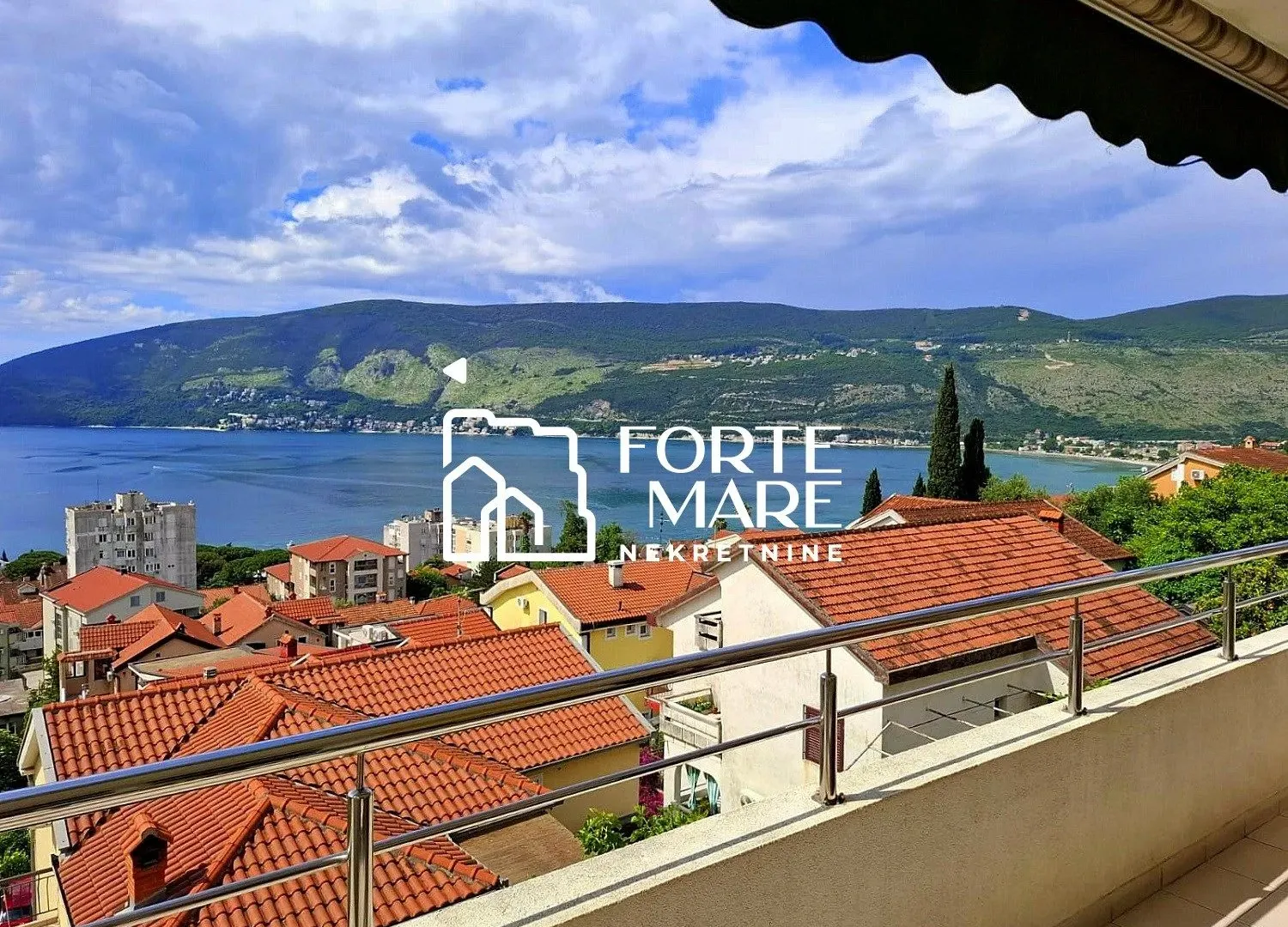 Prodaja, dvosoban stan, 93m², Topla, Herceg Novi