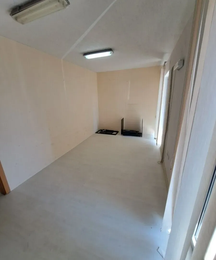 Rent, office space, 162m², Krivi Most, Podgorica