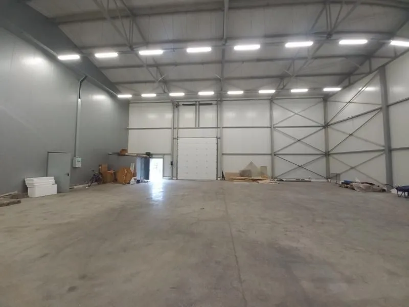 Sale, office space, 3100m², Ledine, Beograd