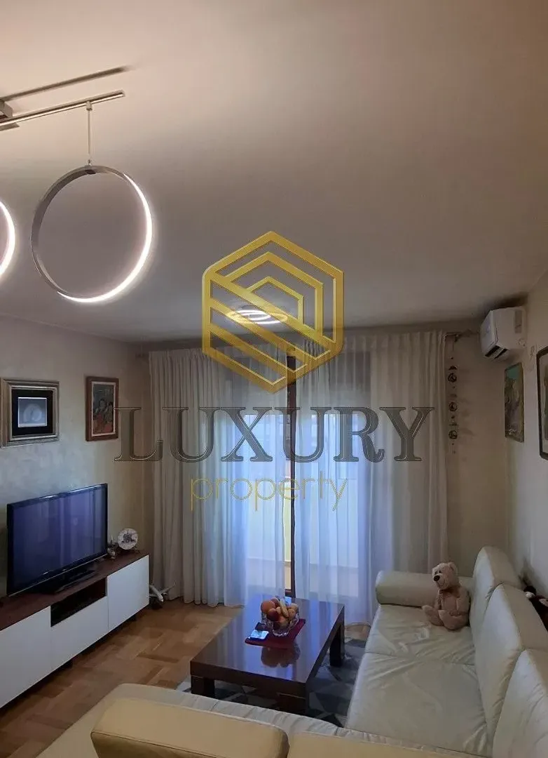 Prodaja, jednosoban stan, 67m², Stari Aerodrom, Podgorica