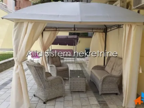 Izdavanje, stan, 130m², Vračar Hram, Vračar Sve Podlokacije - image 11