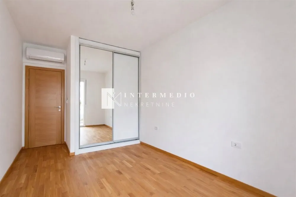 Prodaja, dvosoban stan, 87m², Baošići, Herceg Novi
