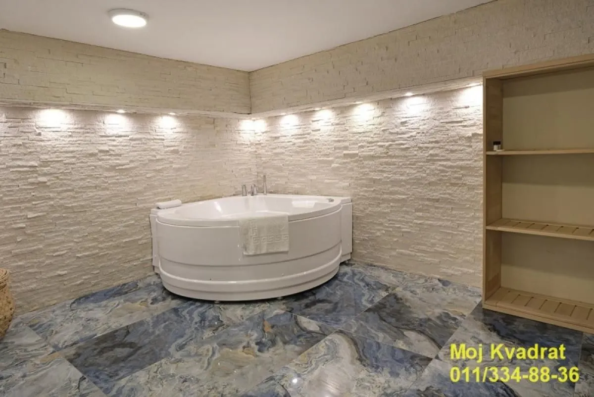 Prodaja, dvosoban stan, 109m², Čubura, Beograd