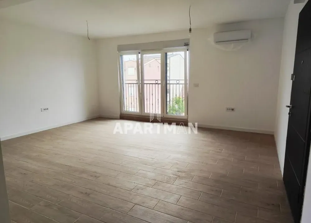 Prodaja, trosoban stan, 68m², Olimp, Zvezdara Sve Podlokacije