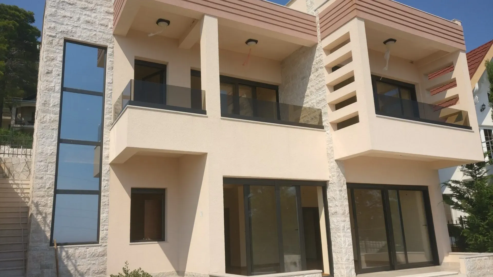 Sale, house, 220m², Šušanj, Bar