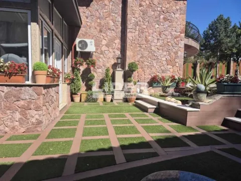 Prodaja, kuća, 830m², Senjak, Beograd - image 17