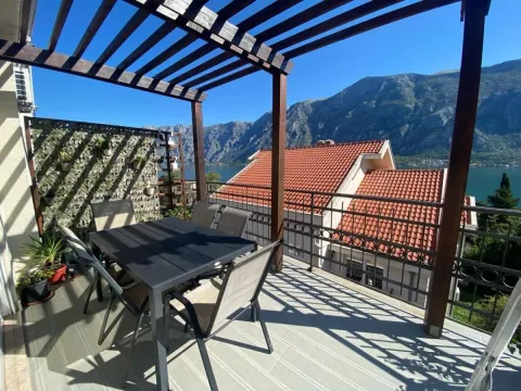 Sale, two bedroom apartment, 89m², Prčanj, Kotor - image 2
