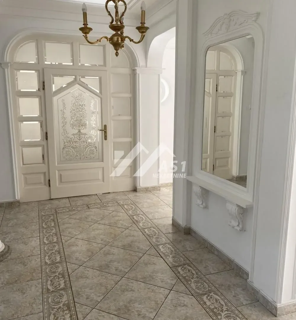 Izdavanje, poslovni prostor, 350m², Nova Detelinara, Novi Sad Sve Podlokacije