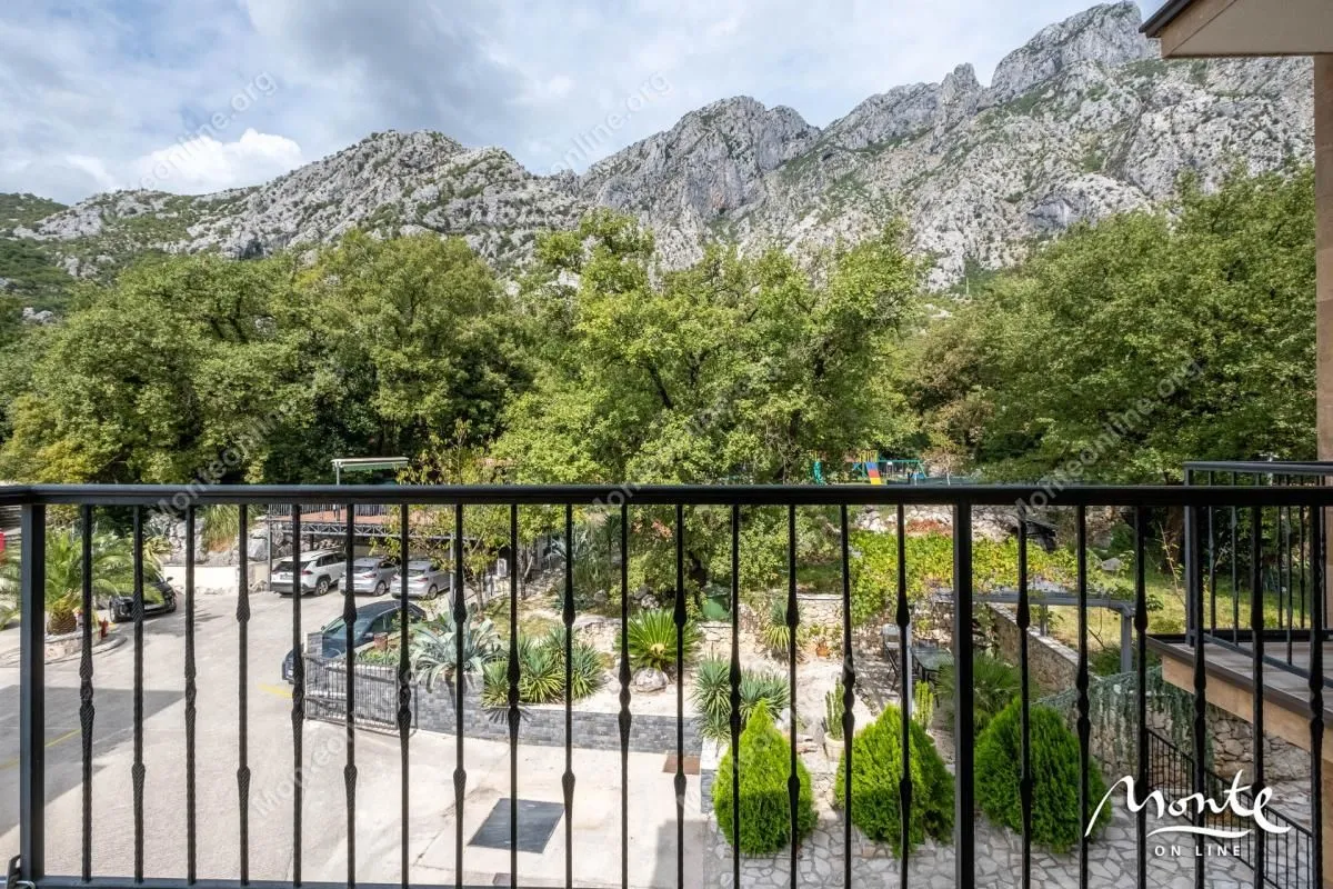 Prodaja, kuća, 428m², Orahovac, Kotor