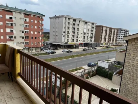 Izdavanje, jednosoban stan, 45m², Stari Aerodrom, Podgorica - image 3