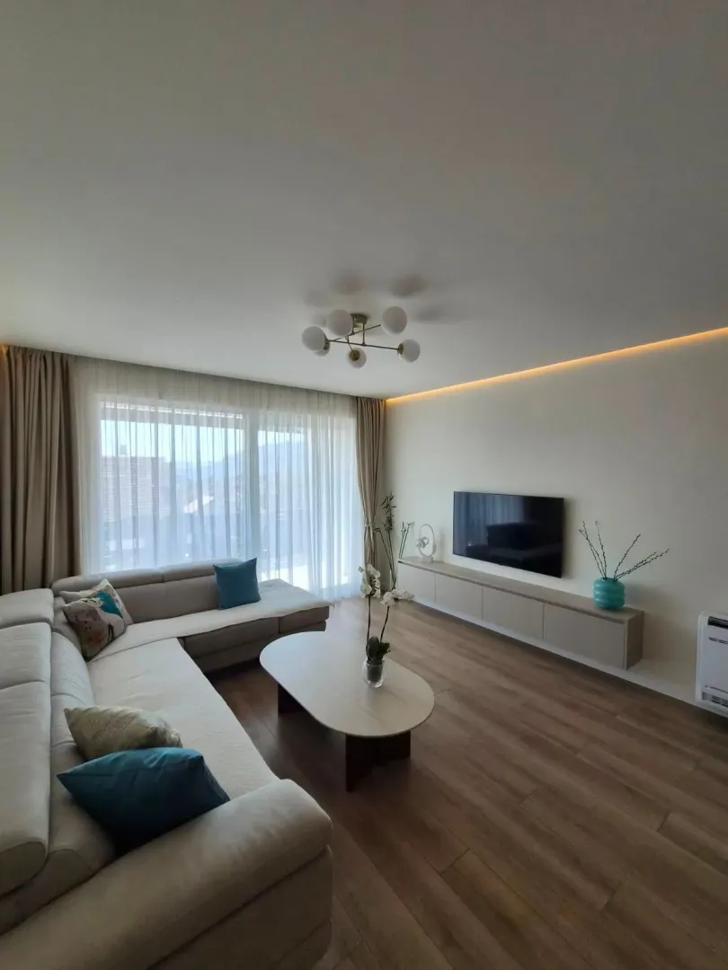 Rent, two bedroom apartment, 84m², Kalimanj, Tivat