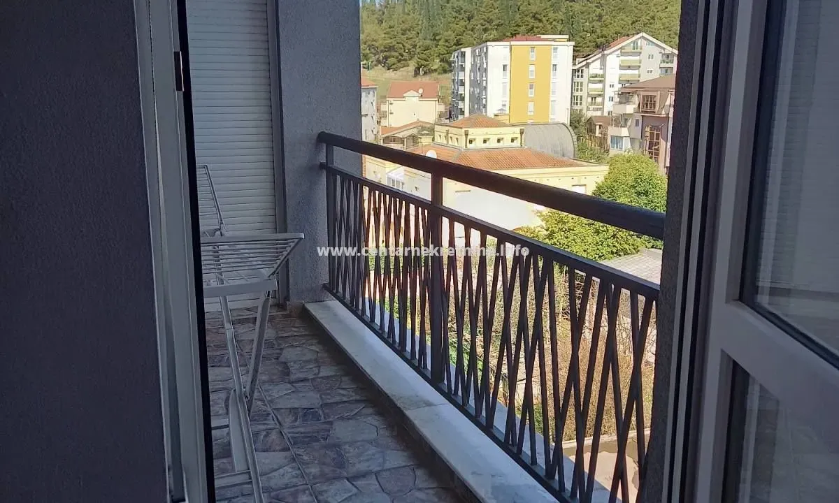 Prodaja, dvosoban stan, 64m², Pobrežje, Podgorica