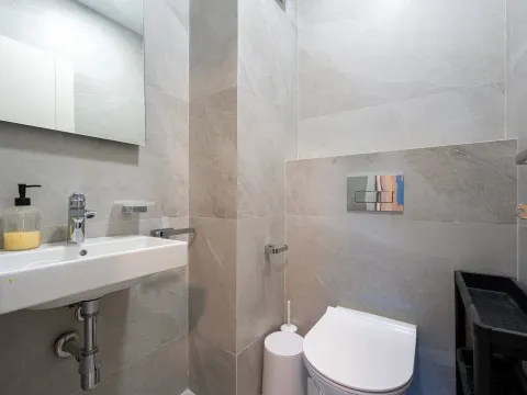 Rent, two bedroom apartment, 73m², Central Point, Podgorica - image 12