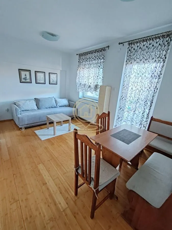 Izdavanje, jednosoban stan, 23m², Podbara, Novi Sad Sve Podlokacije
