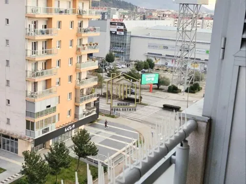 Izdavanje, jednosoban stan, 43m², City Kvart, Podgorica - image 12