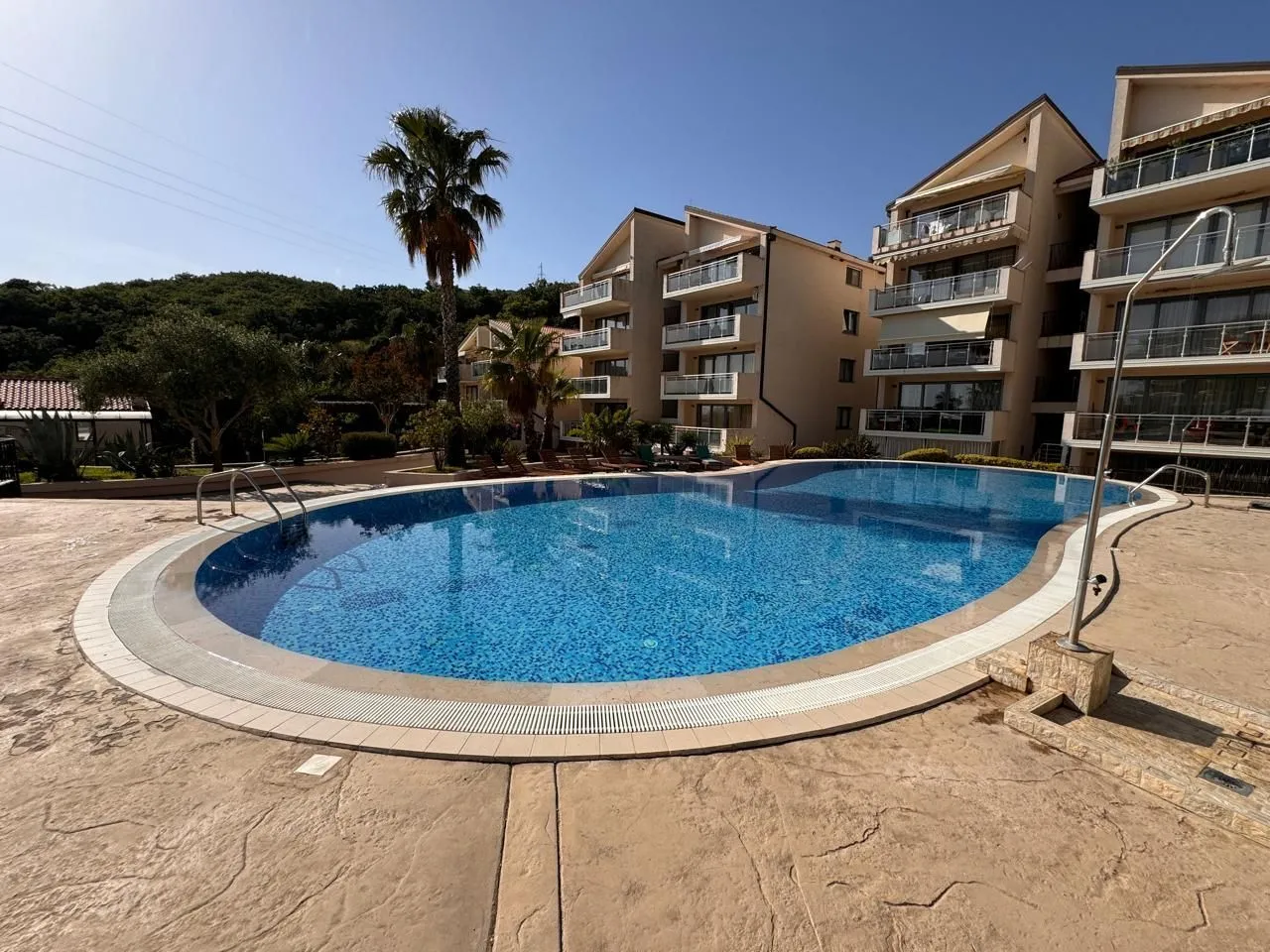 Izdavanje, jednosoban stan, 47m², Pržno, Budva