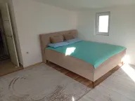 Izdavanje, dvosoban stan, 70m², Stari Aerodrom, Podgorica - image 7