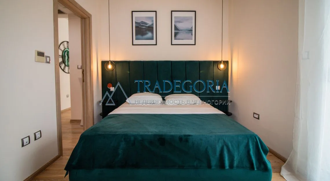Prodaja, dvosoban stan, 75m², Dobrota, Kotor