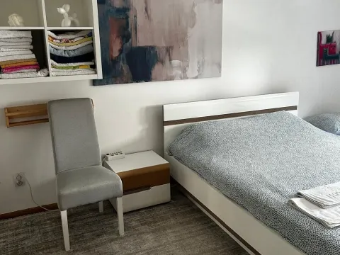 Izdavanje, jednosoban stan, 55m², Kalimanj, Tivat - image 5