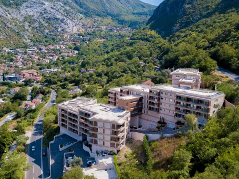 Prodaja, trosoban stan, 132m², Škaljari, Kotor - image 2