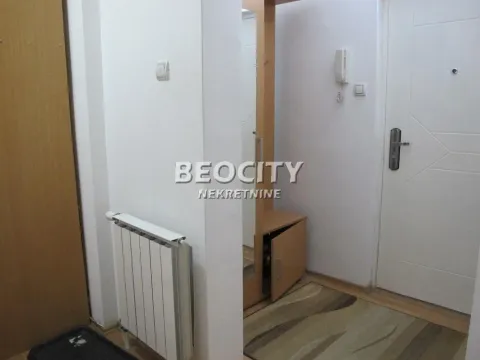 Izdavanje, trosoban stan, 72m², Karaburma, Palilula Sve Podlokacije - image 9