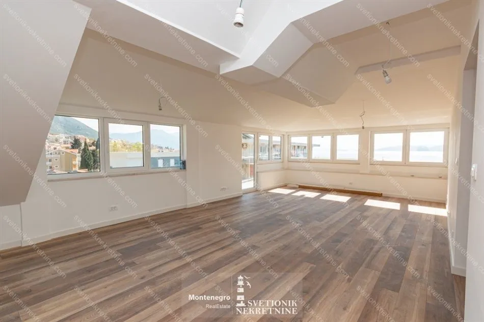 Prodaja, dvosoban stan, 96m², Đenovići, Herceg Novi