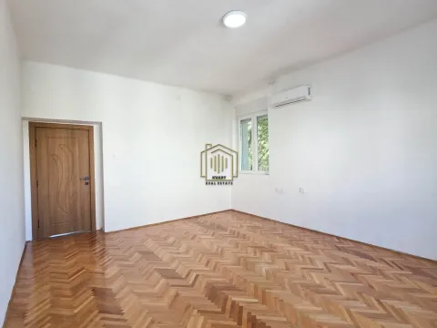 Prodaja, dvosoban stan, 69m², Podgorica, Crna Gora - image 2