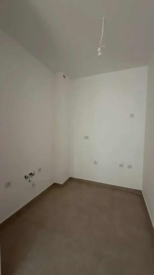 Prodaja, jednosoban stan, 48m², Centar, Bar