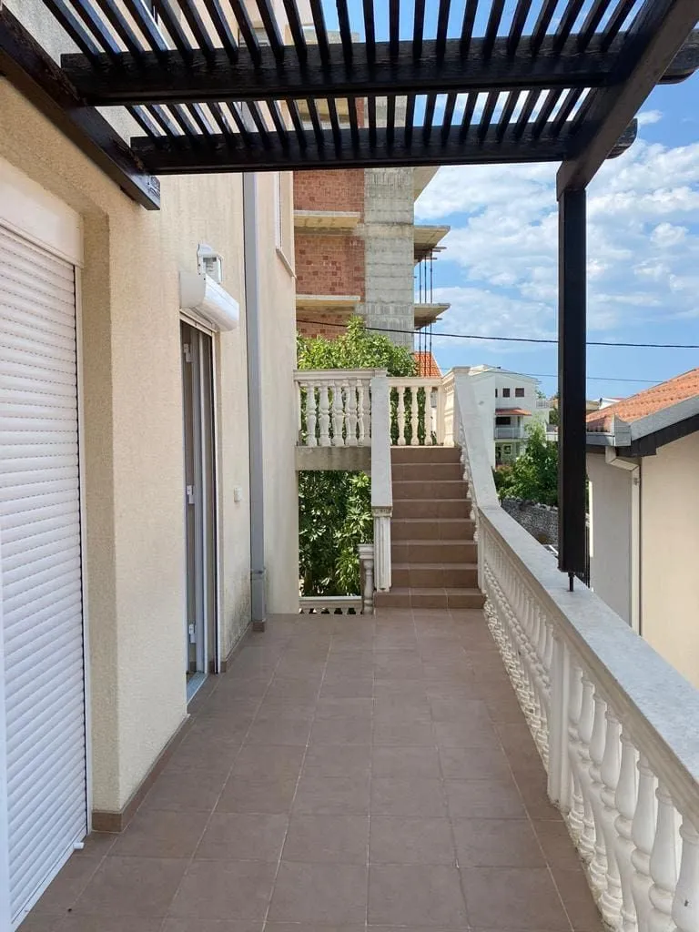 Sale, house, 250m², Dobra Voda, Bar