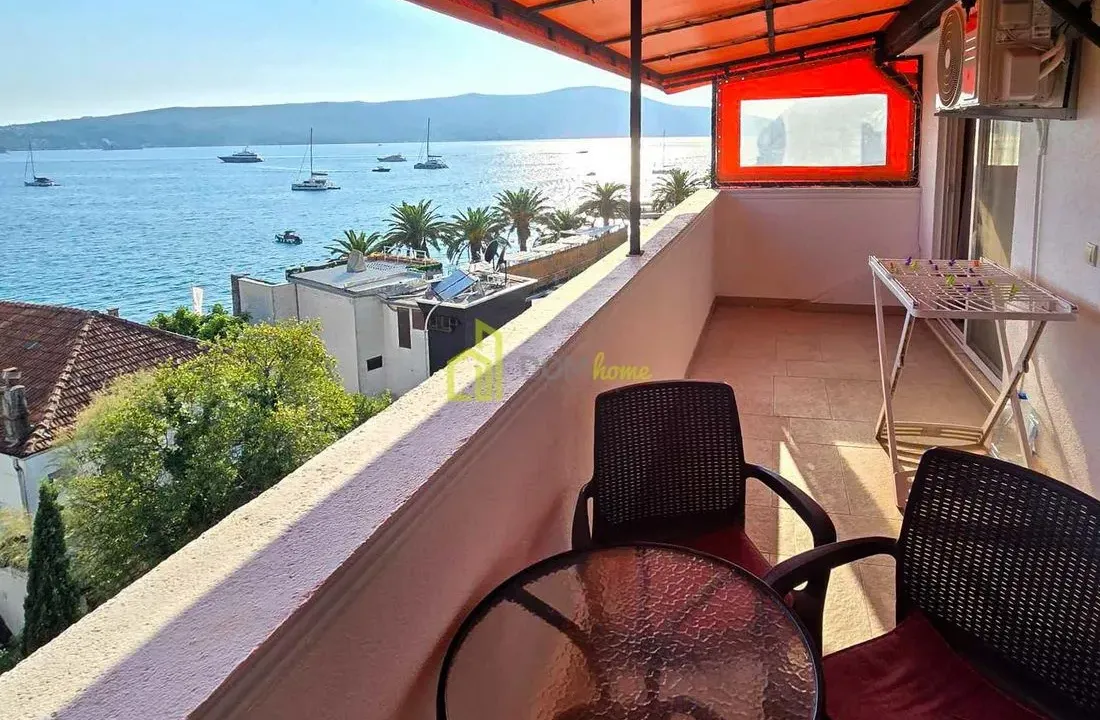 Izdavanje, jednosoban stan, 45m², Centar, Tivat