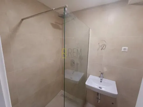 Prodaja, jednosoban stan, 45m², Zabjelo, Podgorica - image 12